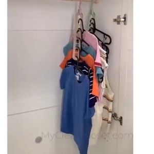 Collapsible hangers